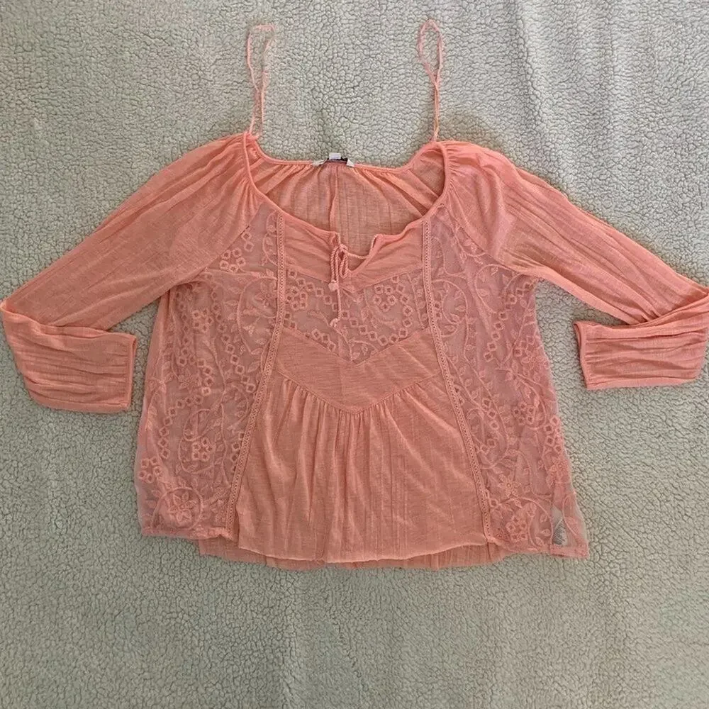 American Eagle Peach lace insert crop - S - Picture 2 of 6